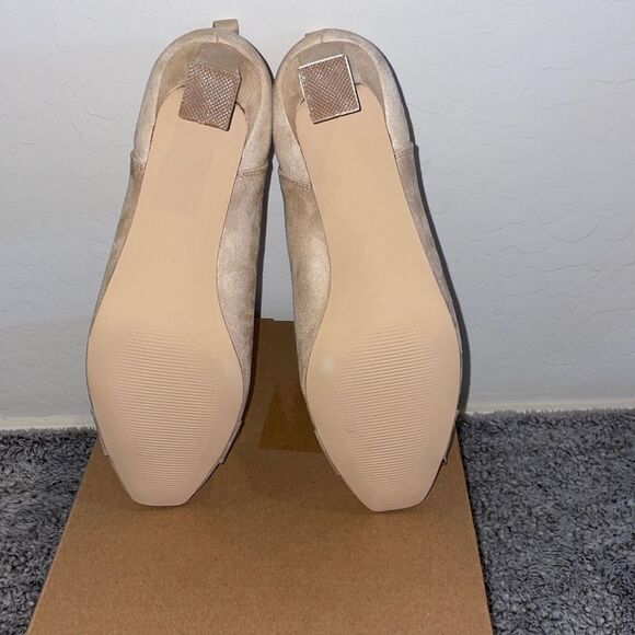 CoutGo Womens Chealsea Square Chunky Heel Booties Slip On Beige Size 5 - Picture 7 of 8